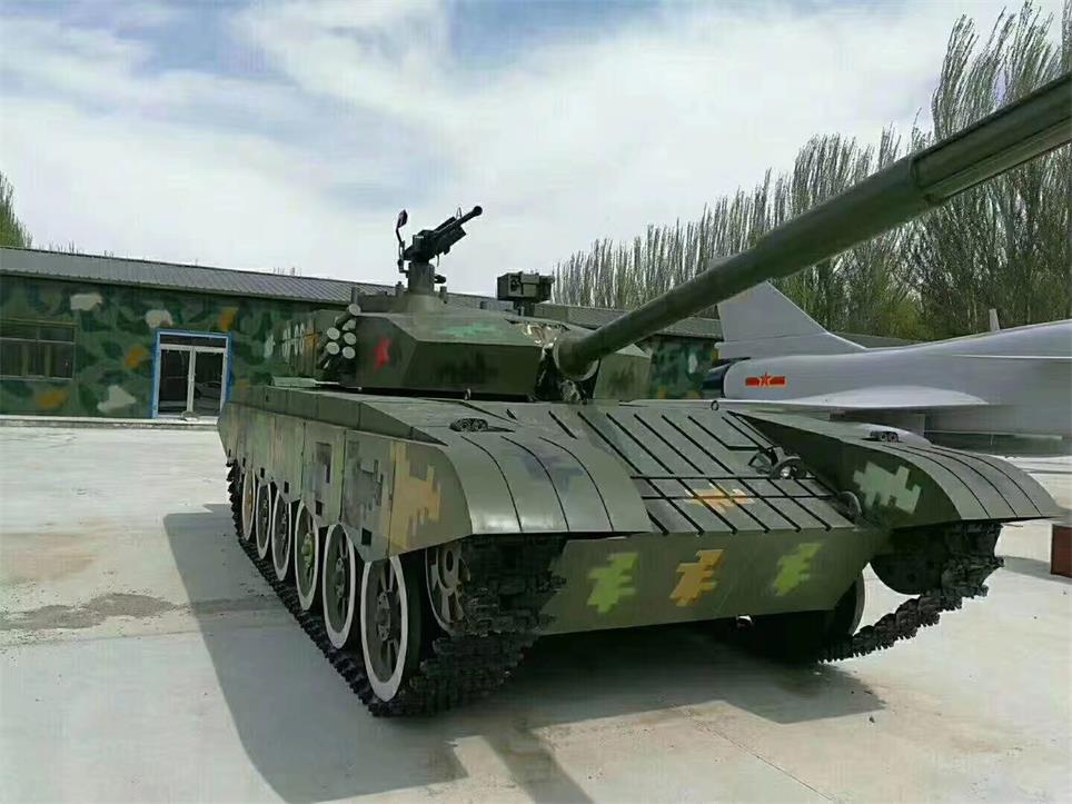 哈巴河县坦克模型